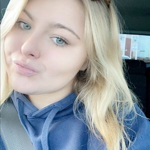 Meet your Posher, Allysa